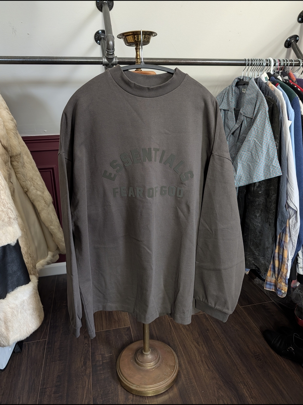 Fear of God ESSENTIALS 3D Logo Mock Neck Dust Brown Single Stitch Sweatshirt